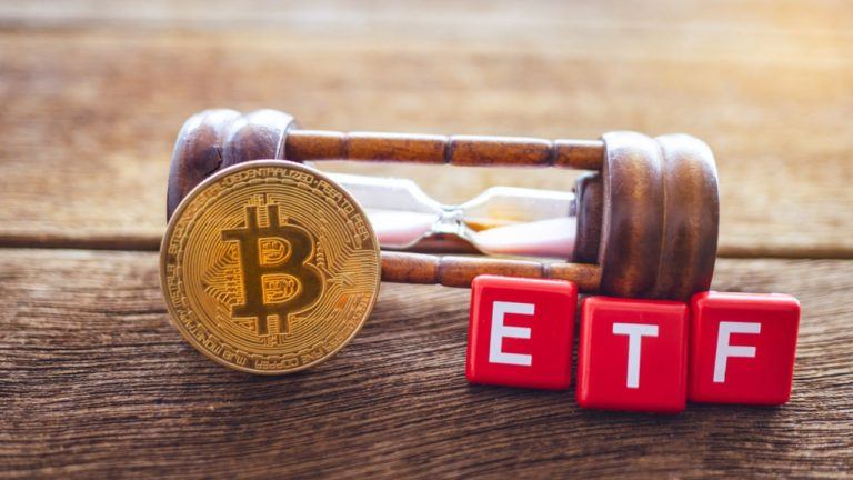 Bitcoin ETFs Bleed $326M as BTC Sinks to $59K and Ether Slides Toward $1,500