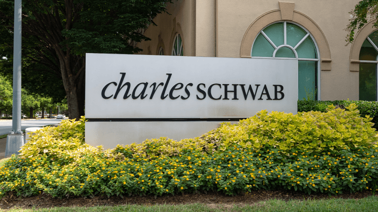 Report: Charles Schwab Targets Kalshi and Polymarket Territory With New Cboe Deal