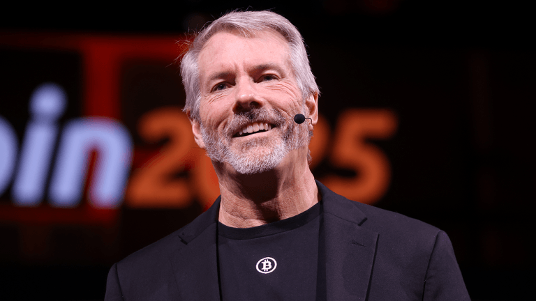 Saylor Rejects BIP 110, Warns Softfork Threatens Bitcoin’s Neutral Rules